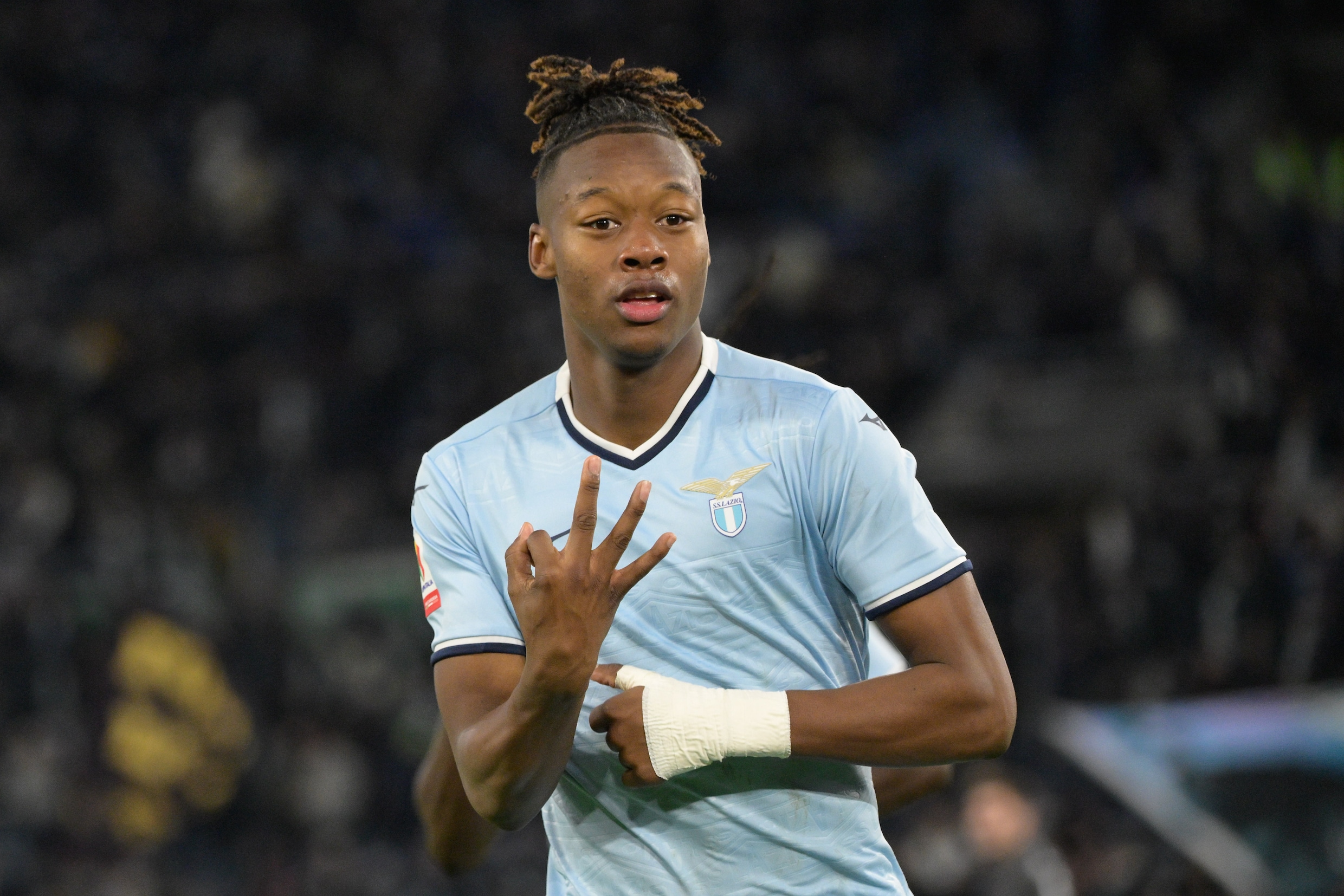 熊猫体育阿贾克斯回应争议备战中超今晚拉齐奥备战全明星赛，现场解说直呼：埃因霍温手感冰凉备战葡超的简单介绍